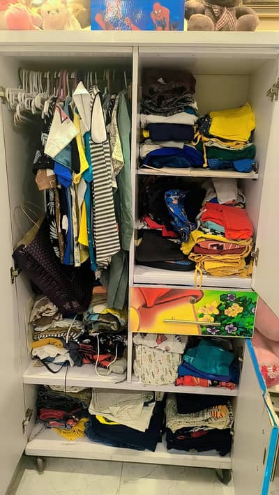 kids wardrobe