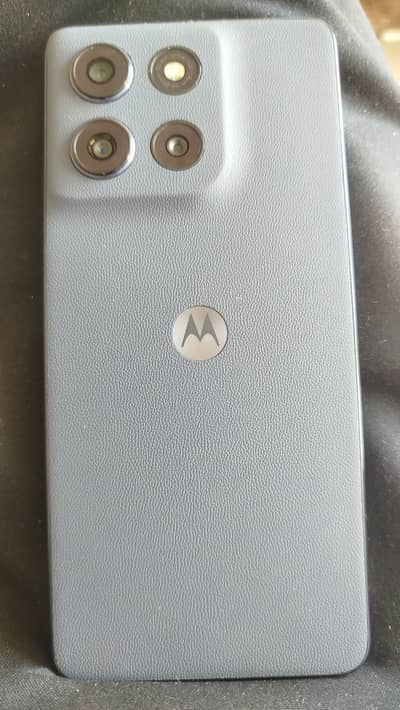 Motorola Moto G86