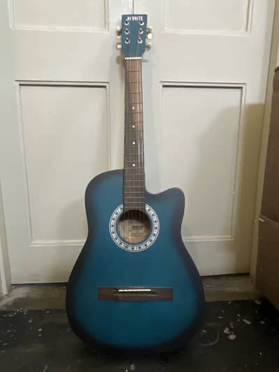 Hi Volts H4-38C-BL Acoustic Guitar (38”) – Excellent Condition – With