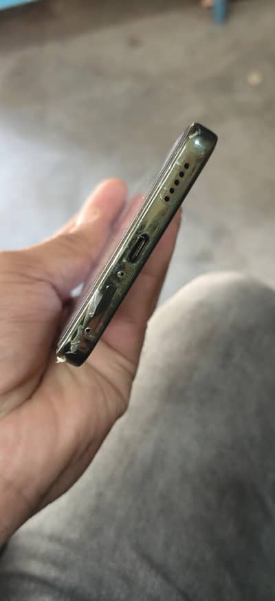 Vivo Y400