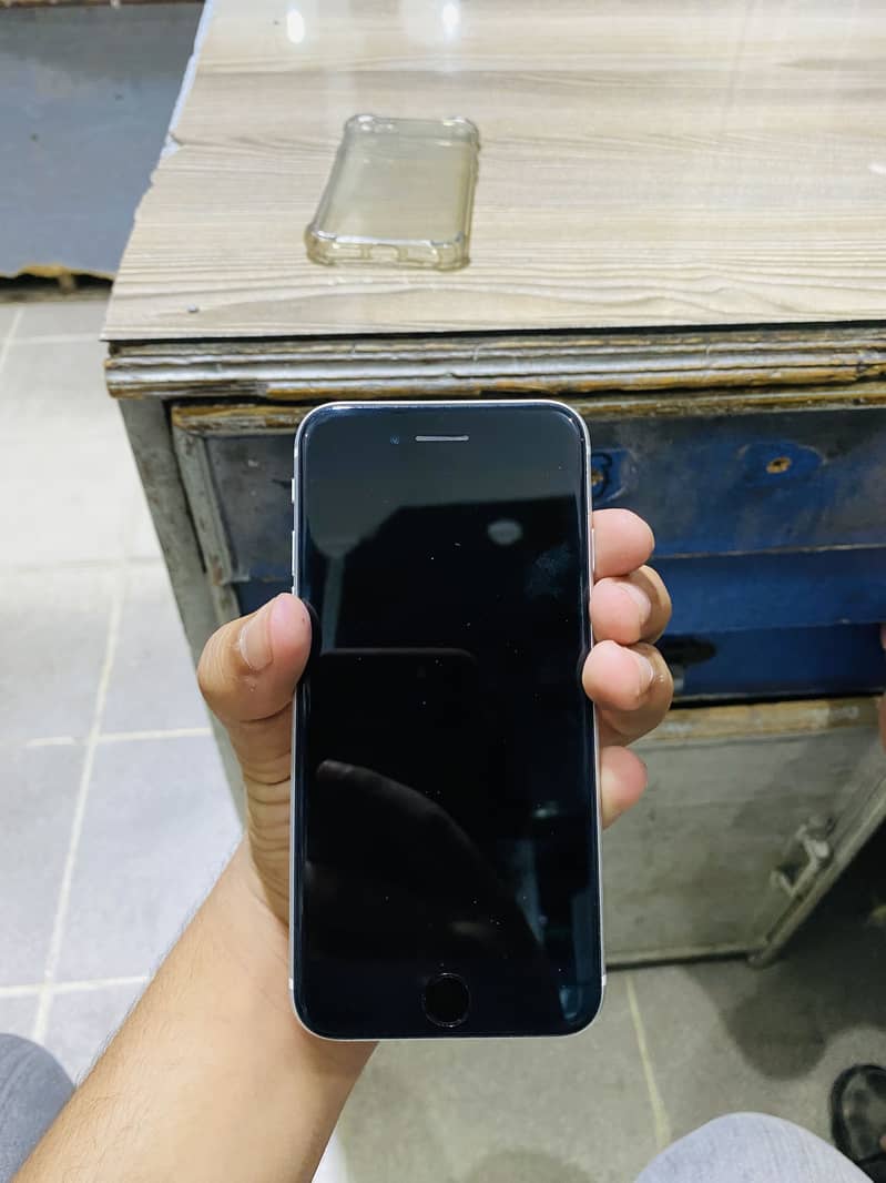 Apple iPhone SE 1