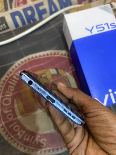 Vivo Y51s