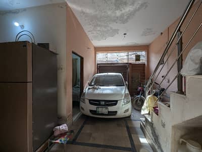 05-Marla Single Story House Available For Sale.