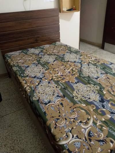 patex single bed new. 3.5 wigth and 6.5 length. wuth metres in warranty.