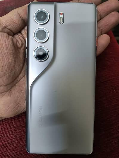 Tecno CAMON 40 Pro