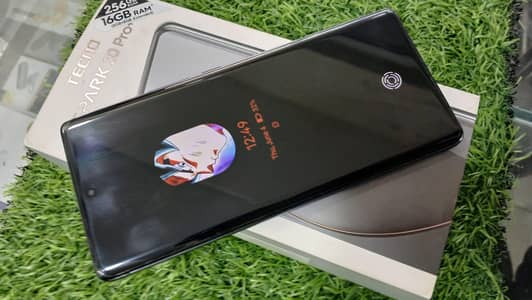Tecno Spark 20 Pro Plus 8+8 256 budget gaming phone full box