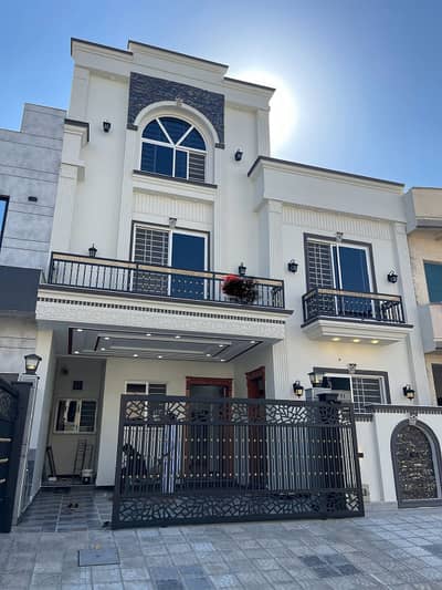 8 Marla brandnew house for sale in G-14/4 Islamabad