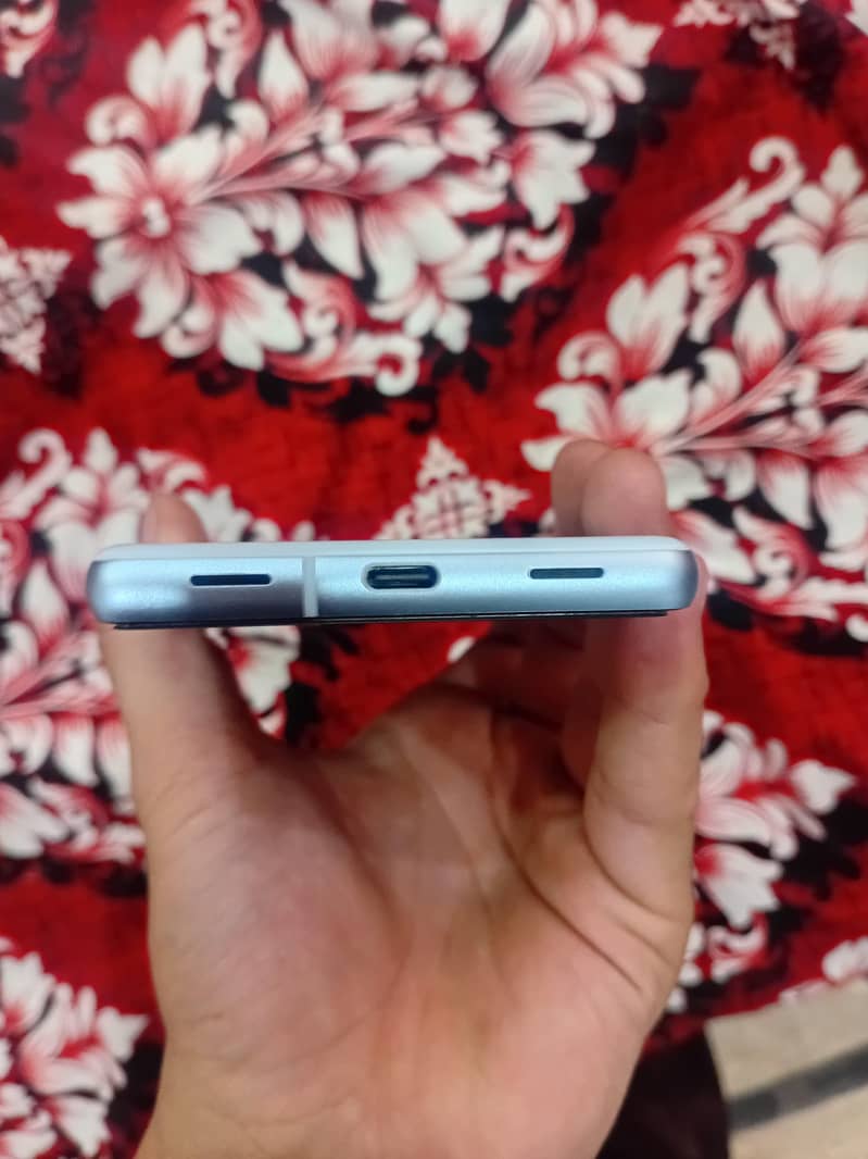 Google Pixel 7a 3