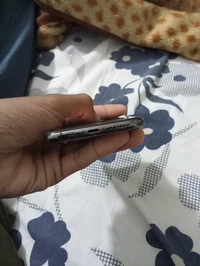 Apple iPhone XS