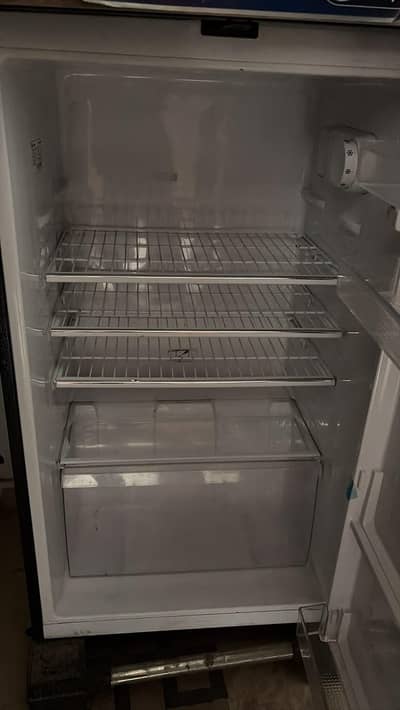 Dawlance medium size Refriigerators