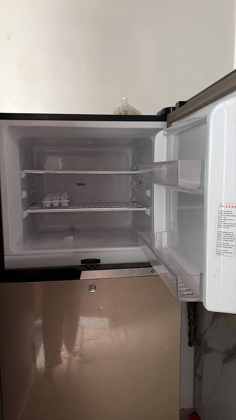 Dawlance medium size Refriigerators 1