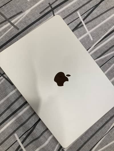 Mac Book Air 13- Inch M4 Chip
