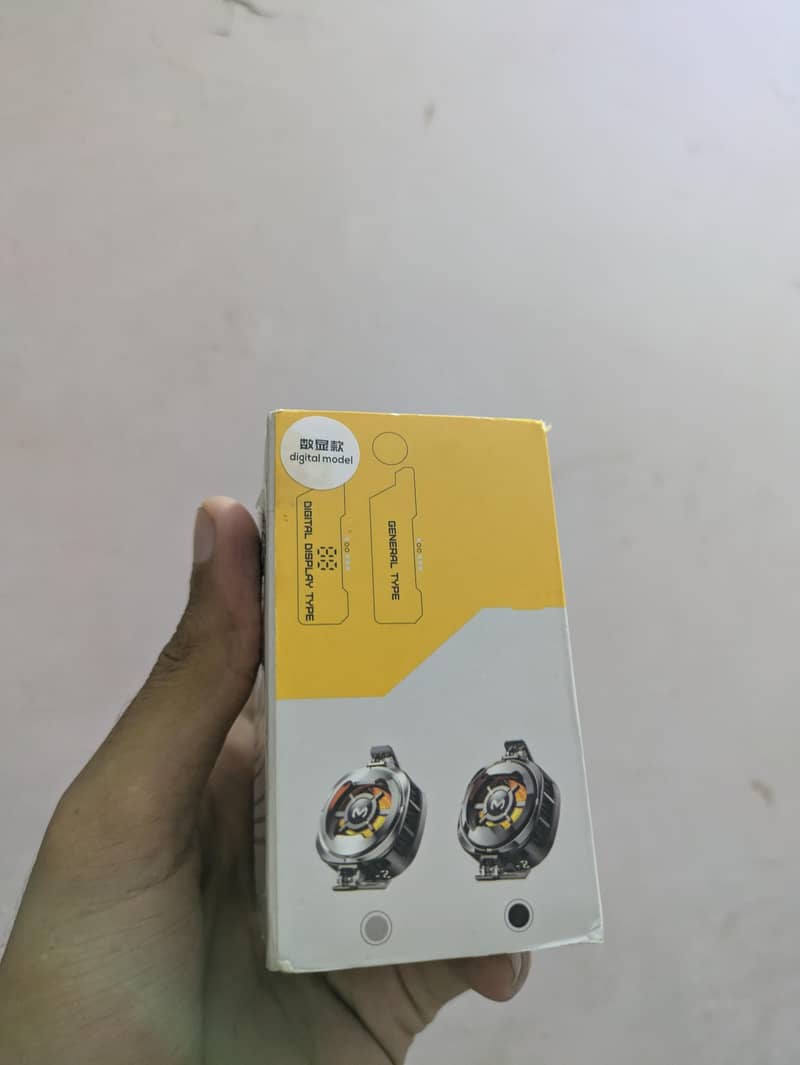 Apple iPhone 13 2
