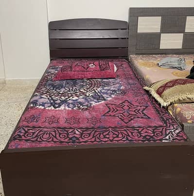 Bed without mattress available for sale