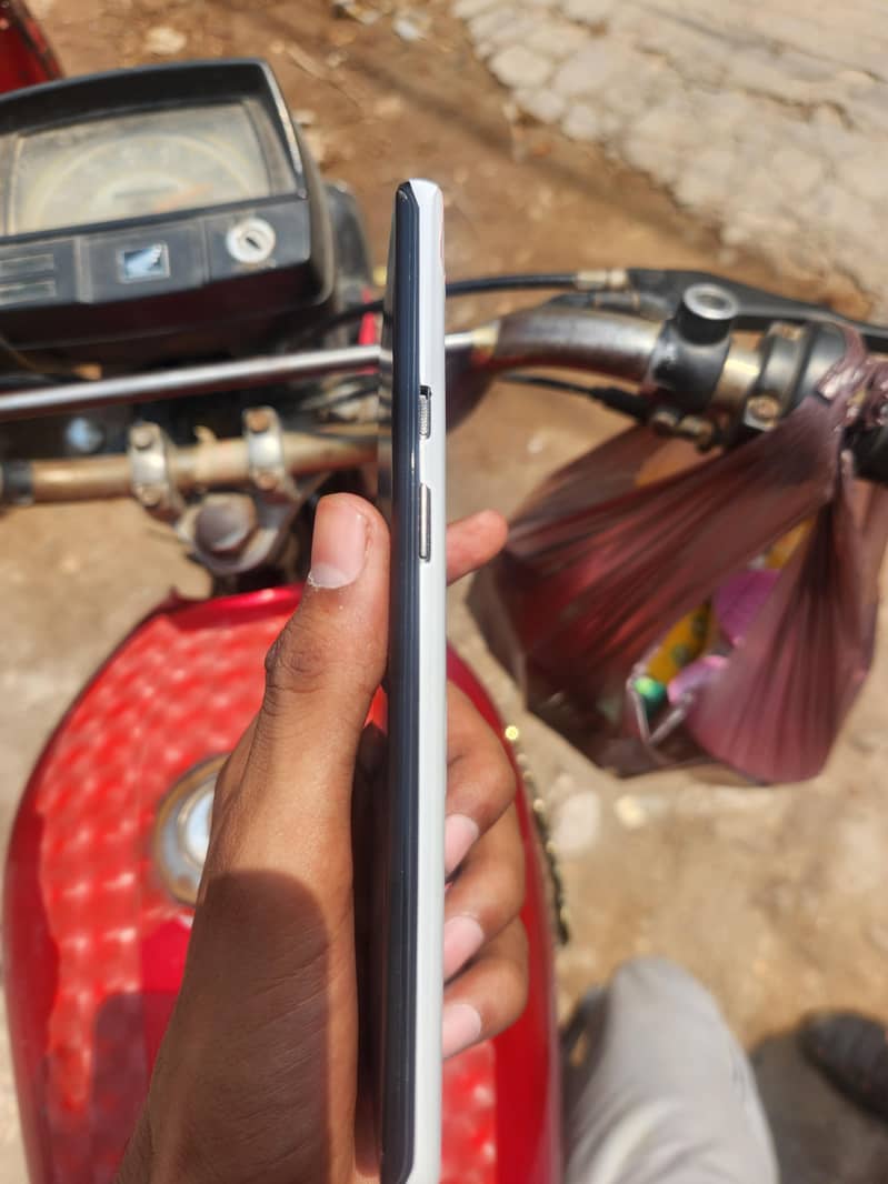 One Plus 8 Pro 3