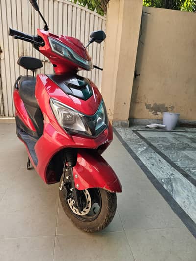 Scooty for sale metro thrill model