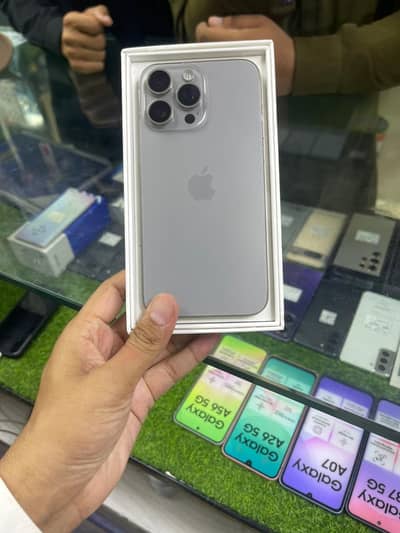 15 pro max 256gb Jv with Box
