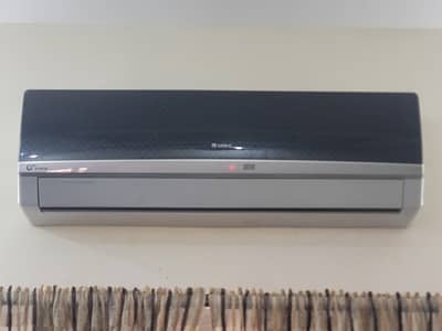 GREE AC 1 TON