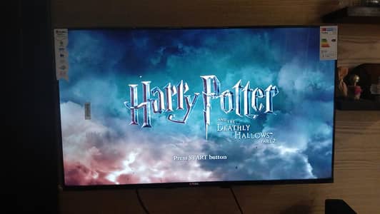 One day use Turk Smart TV 43 inch HD. 03205497345. .