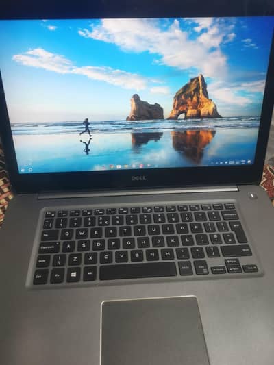 Dell Inspiron 15 7000 Series