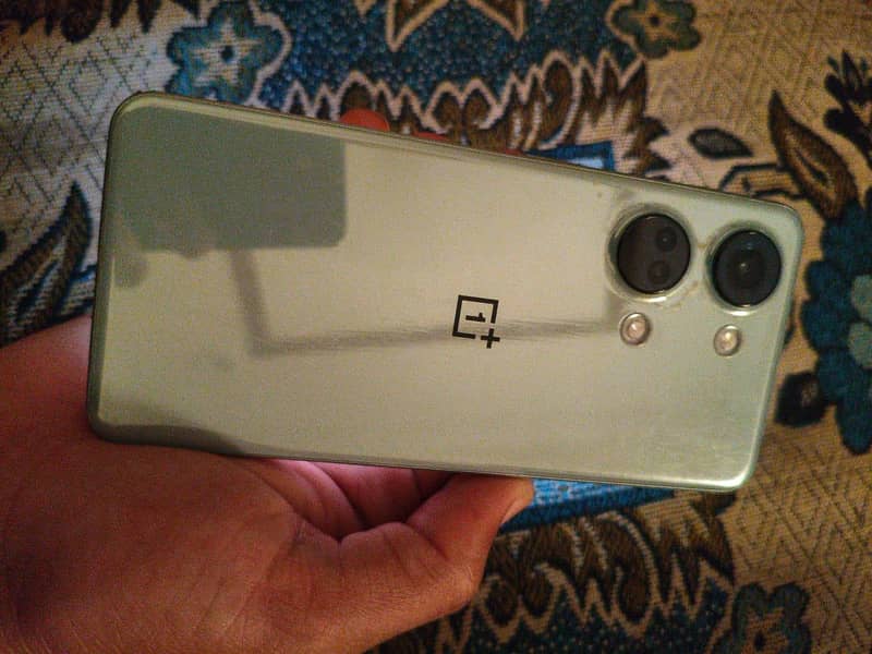 OnePlus Ace 2v 4