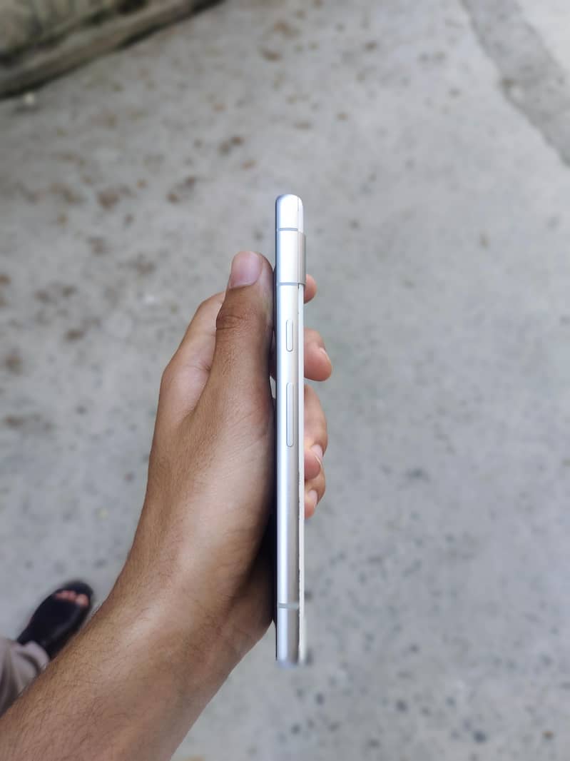 Google Pixel 7a 3