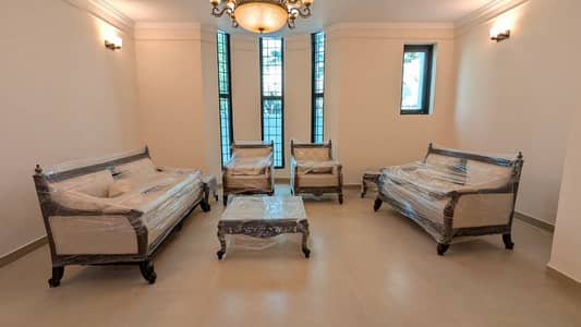 FOR RENT Newly Renovated Double Storey 4 Beds with Brand New Furniture F_7/2