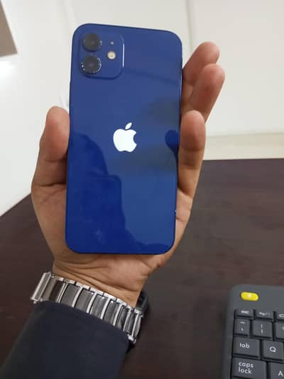 Apple iPhone 12