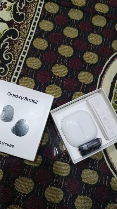 Samsung Galaxy buds 2