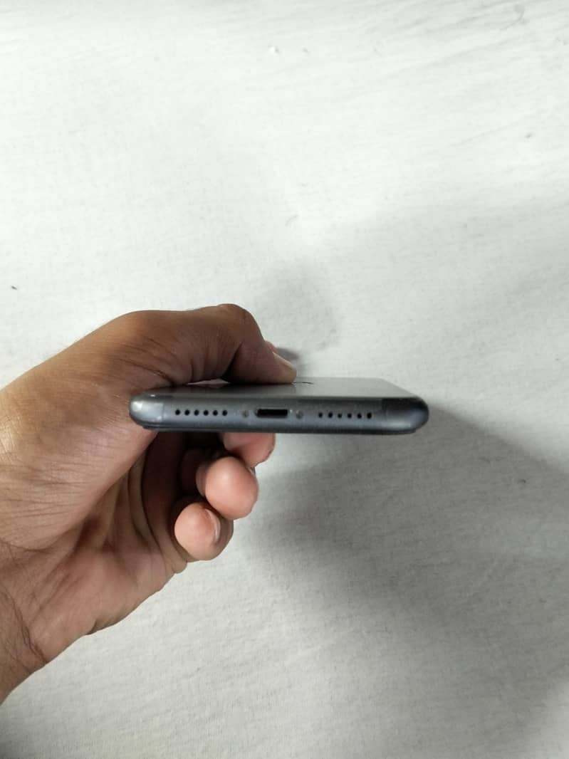 Apple iPhone 11 1