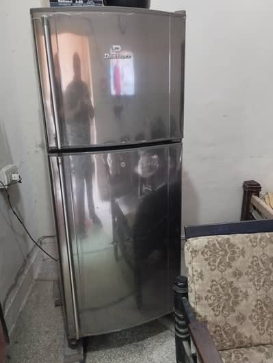 Dawlanc full size refrigerator
