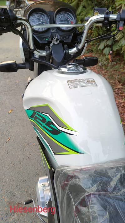 honda CB 125F // honda 125 // milage 310 km only