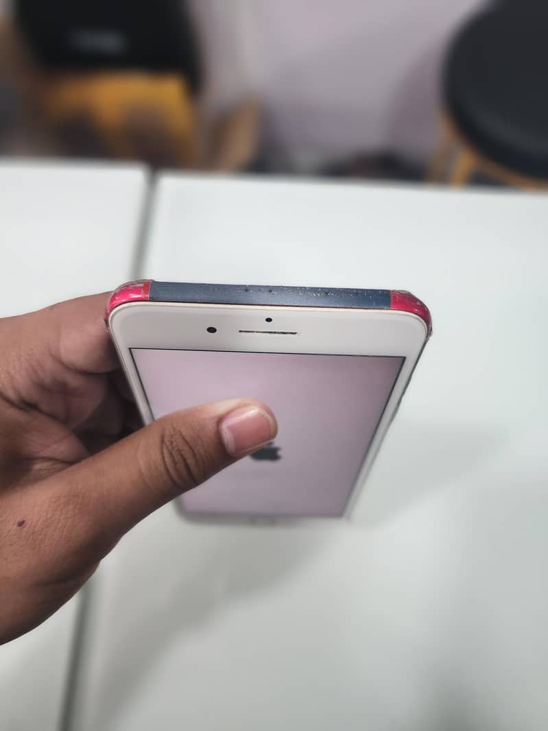 Apple iPhone 7 Plus 1