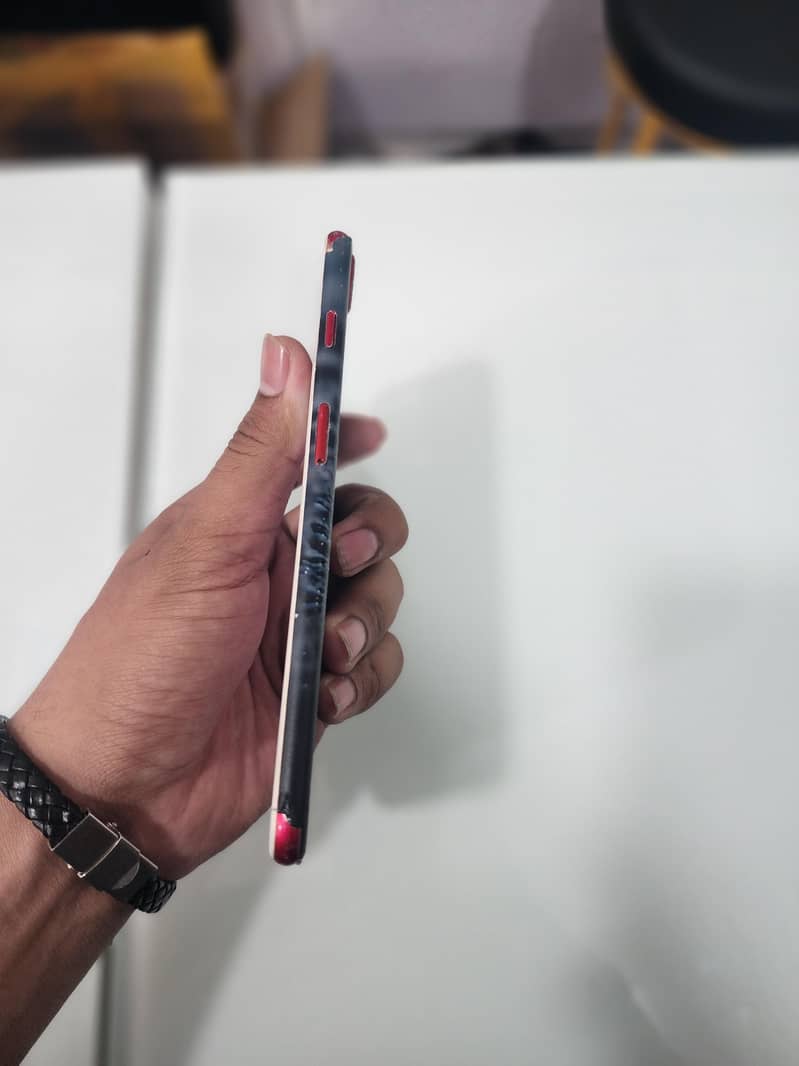 Apple iPhone 7 Plus 3