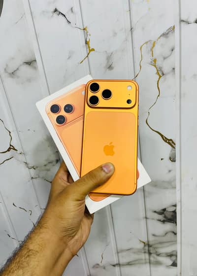 iPhone 17 Pro Max JV