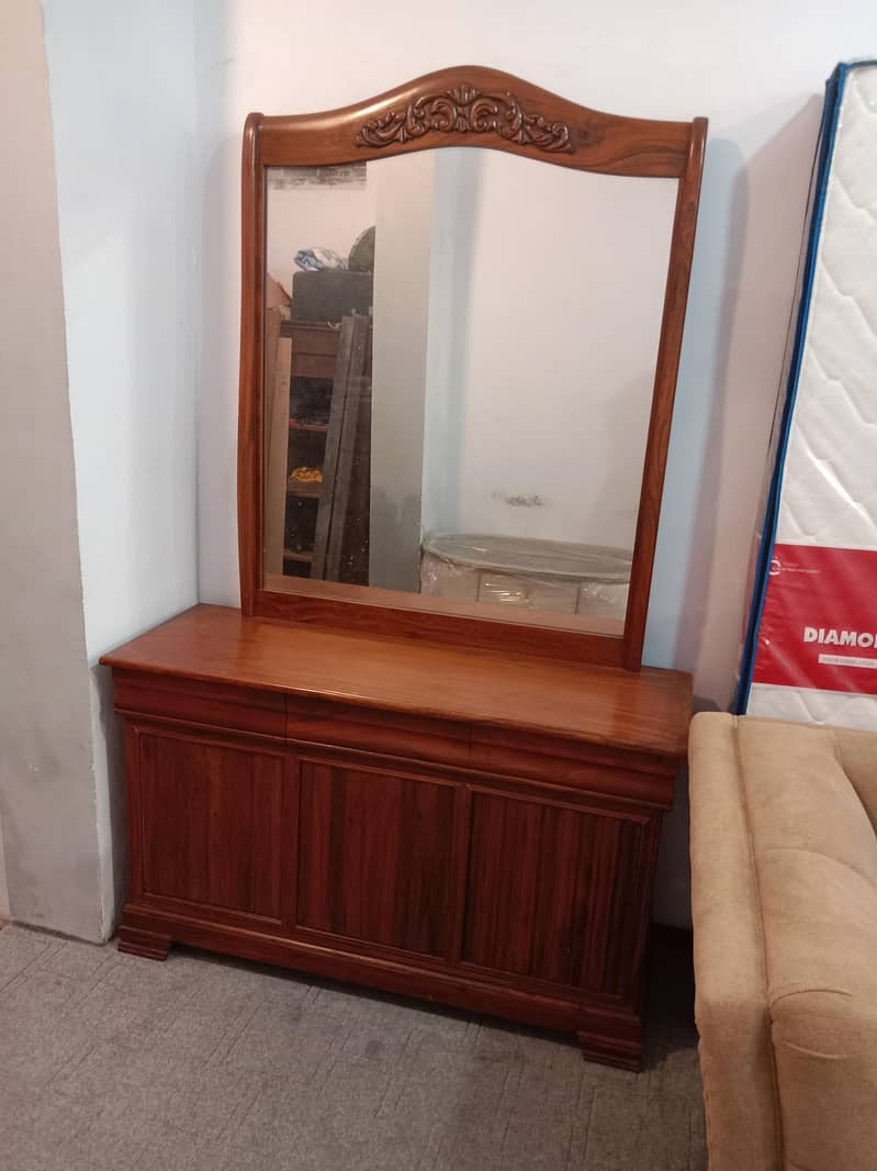 dressing  table full solid wooden sheesham wood 0