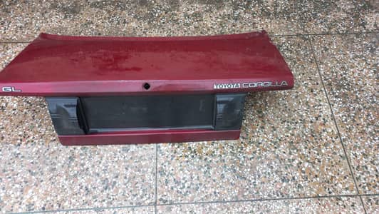 Toyota corolla model 1990 Geniune Trunk with monograms ,number plates