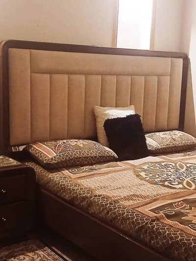 Bed set,Bed for sale,wooden bed,King size bed. bed dressing side table