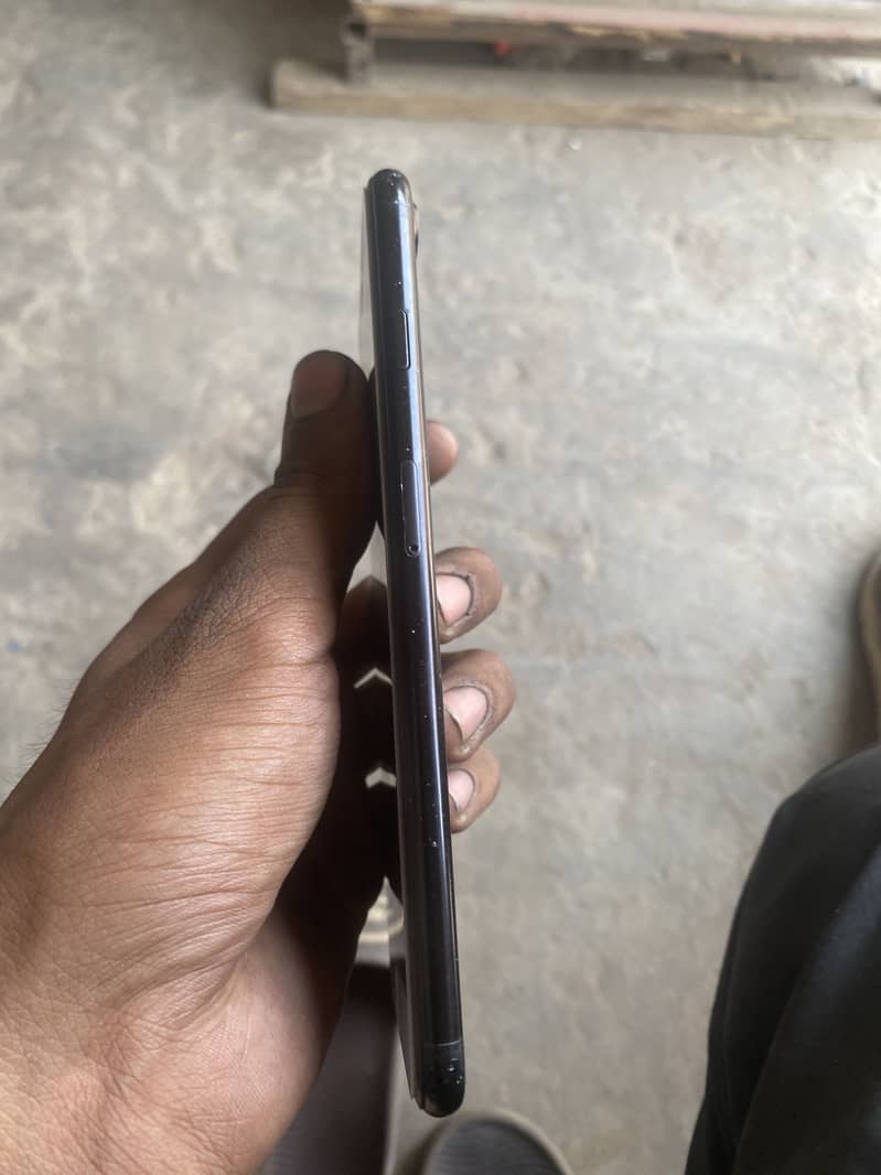 Apple iPhone 7 Plus 2