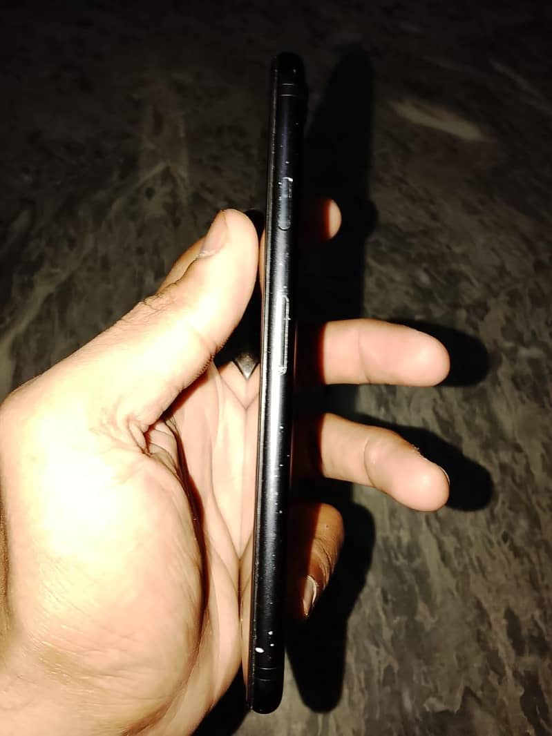 Apple iPhone 7 6