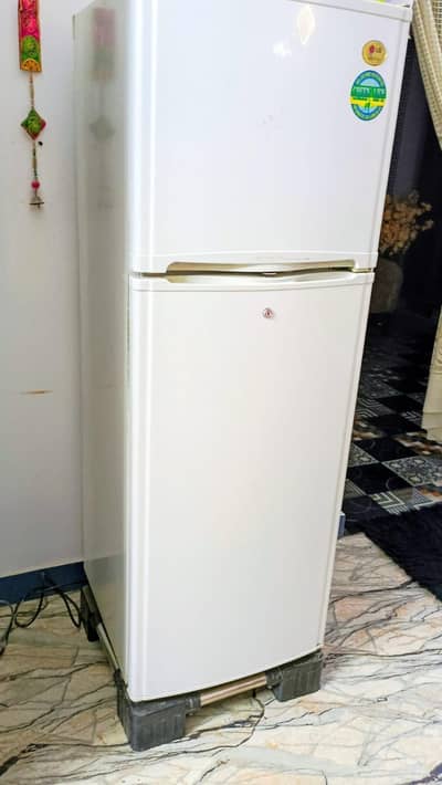 LG Refrigerator 10/10 condition good working & cooling for sale