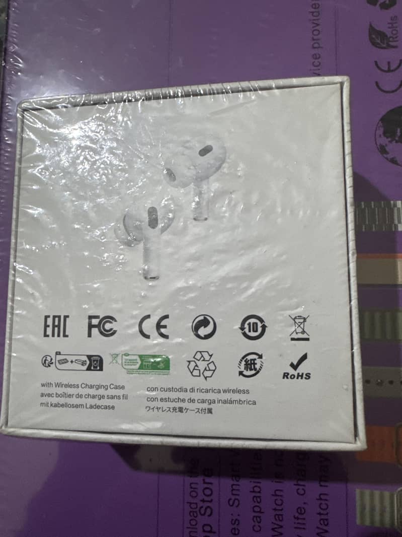 Apple earbuds 1