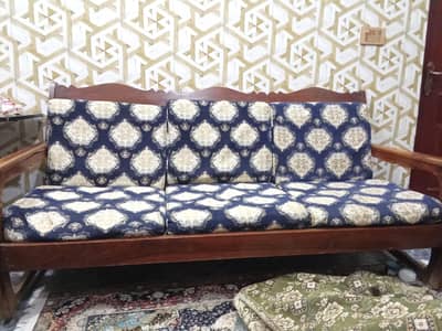 5 Seater wooden SoFa