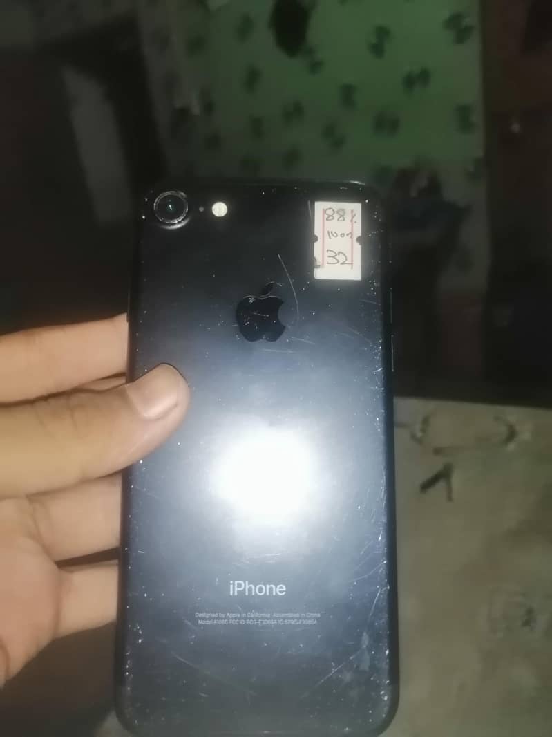 Apple iPhone 7 3