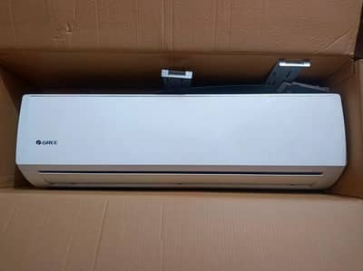1.5 Tun Ac used like new condition