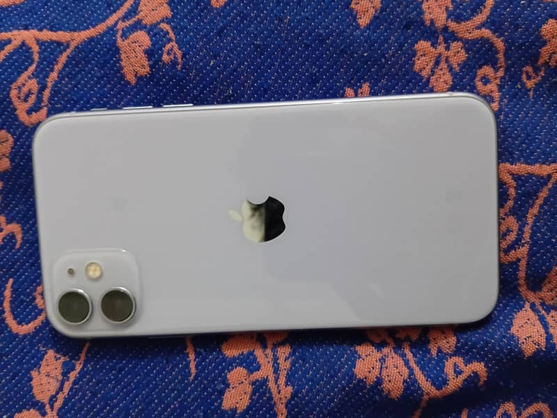 Apple iPhone 11 2