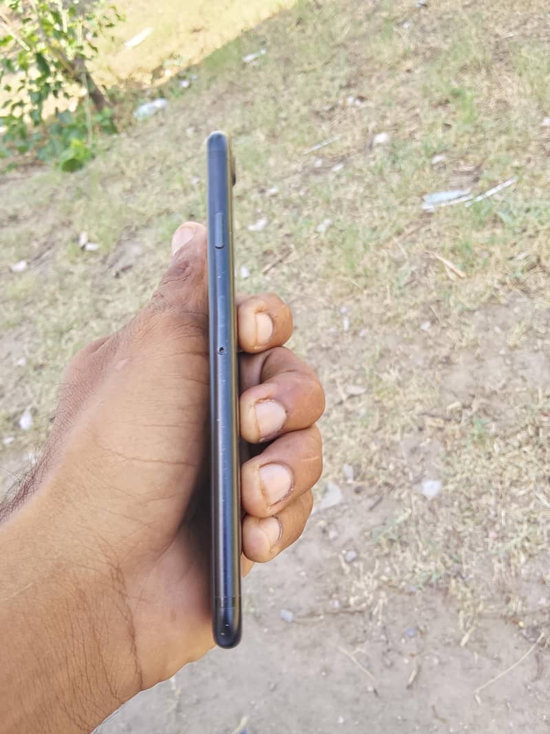 Apple iPhone 7 4