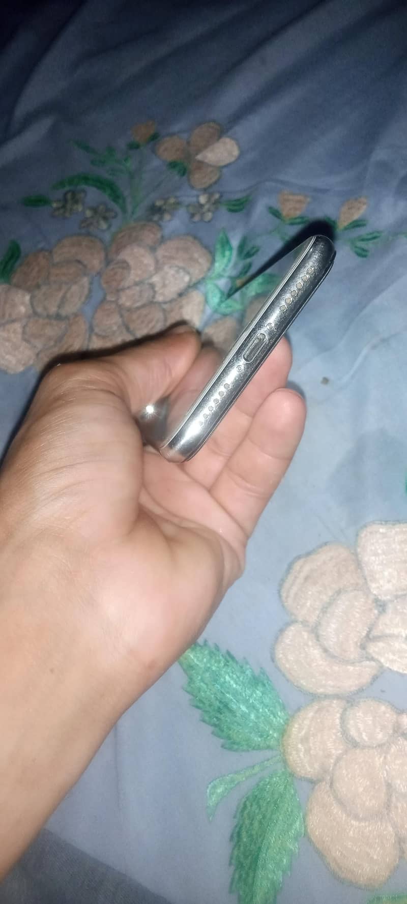 Apple iPhone X 3