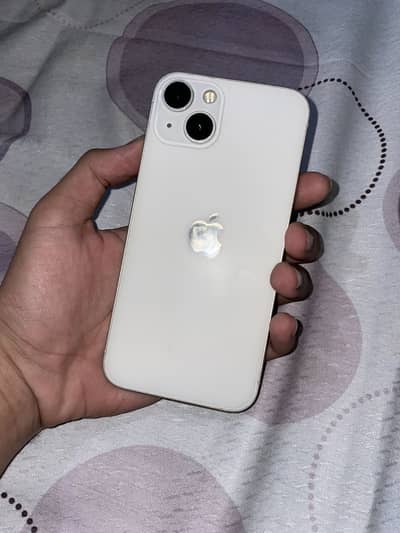 Apple iPhone 13