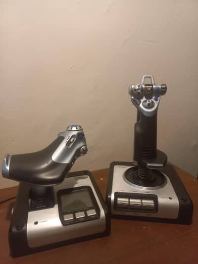Logitech Saitek X52 HOTAS Flight Control (Joystick and Throttle Body)
